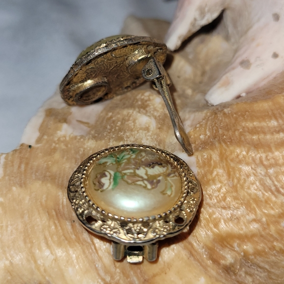 Earrings - Picture 3 of 3